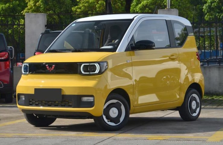 Miniature-electric-car-Hongguang-Mini-EV-turned-out-to-be